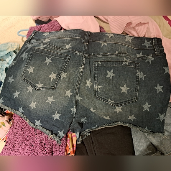 Jean Shorts - Picture 2 of 2